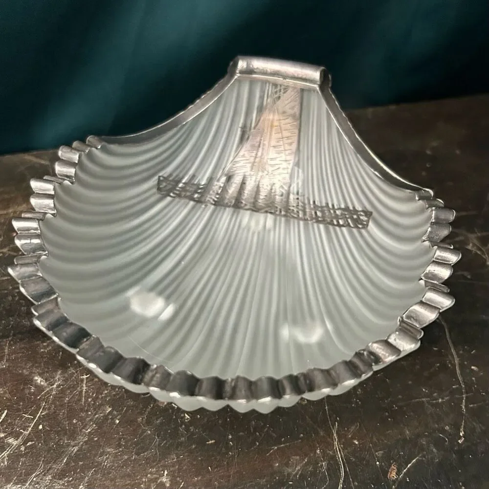 Vintage Westmoreland Frosted Glass Seashell Silver Gilt Sailboat Candy Dish